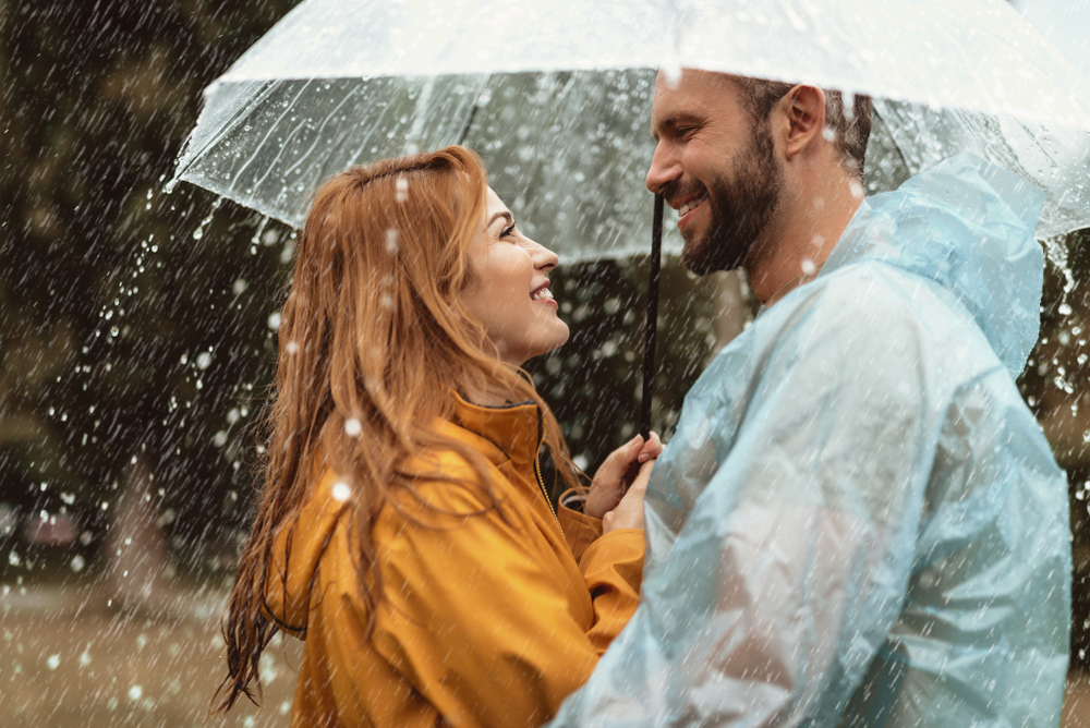 雨の日にデートしたくなる心理・天気が悪いときに楽しめるおすすめデートは？