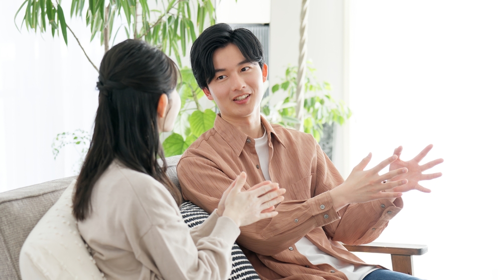 弱みを見せる男性心理は脈ありサインが関係している？距離を近づけるポイント